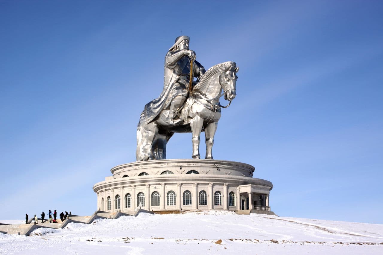 Estátua Equestre de Genghis Khan