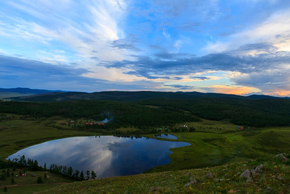 Lago Khagiin Khar